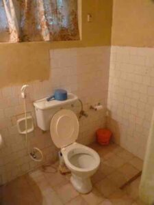 sri-lanka-hotel-bathroom