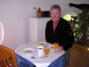 randy-croatia-hotel-breakfast-sick