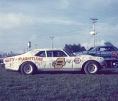 I think this was 1974. Darrell had switched to a Chevy Nova. Although I was a Ford fan, I was more of a Darrell Dake fan, so I followed him over to Chevy. (Dennis Piefer photo)