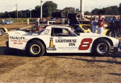 By 1986, the Lighthouse Inn became a sponsor for Darrell Dake. (Photo by Dennis Piefer)