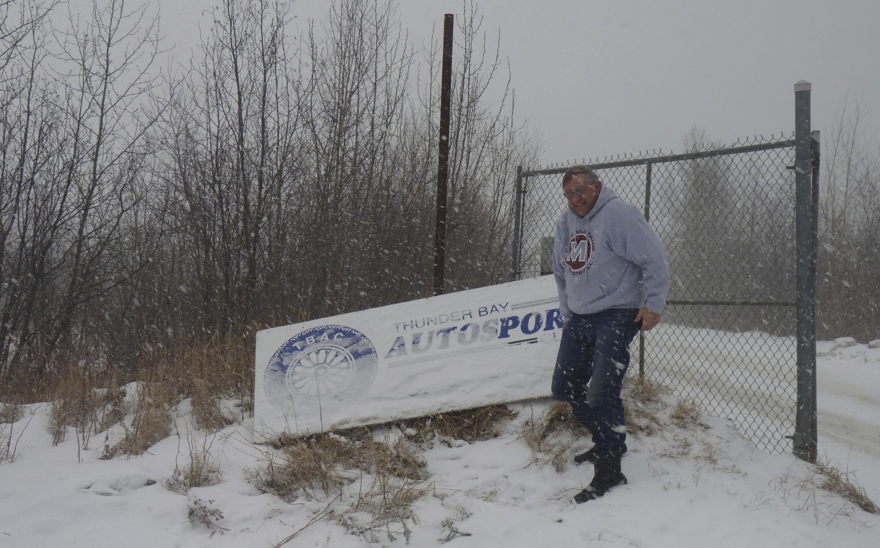 Just as we entered the track Ed stood out in the cold and wind to get a "souvenir" photo of his first ever Canadian trackchasing visit.