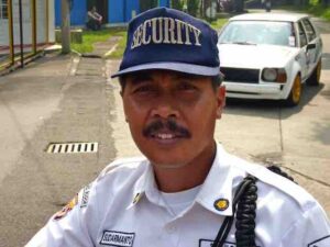 indonesia-security-guard